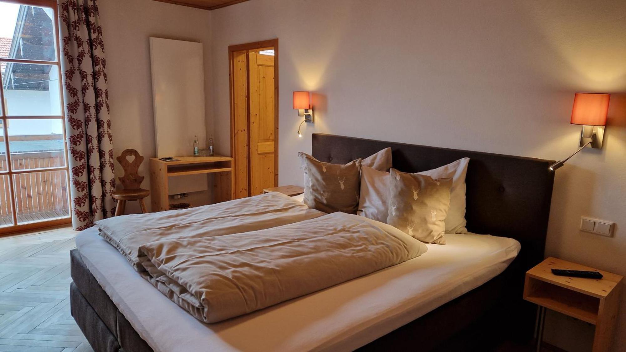 Hotel Landgasthof Alter Wirt Fischbachau Buitenkant foto